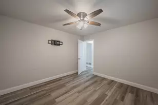 728 Glen Haven Dr, Hurst, TX 76054 - Photo 38