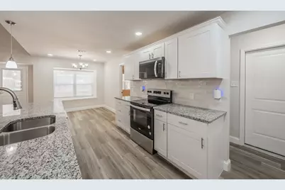 728 Glenhaven Drive, Hurst, TX 76054 - Photo 18