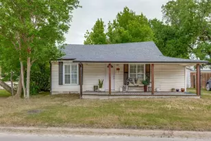 468 W Van Alstyne Pkwy, Van Alstyne, TX 75495 - Photo 1