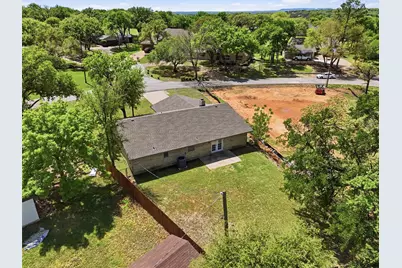 6106 Laredo Court, Granbury, TX 76049 - Photo 36