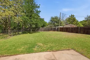 6106 Laredo Ct, Granbury, TX 76049 - Photo 6