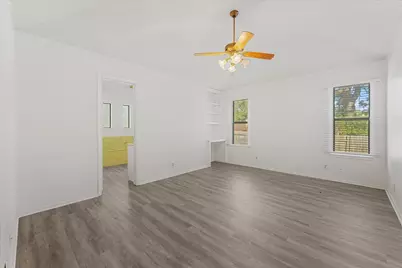 1105 Lakeview Drive, Azle, TX 76020 - Photo 10