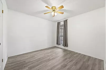 1105 Lakeview Drive, Azle, TX 76020 - Photo 14