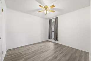 1105 Lakeview Dr, Azle, TX 76020 - Photo 14
