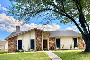 1202 Frio Ln, Garland, TX 75040 - Photo 2