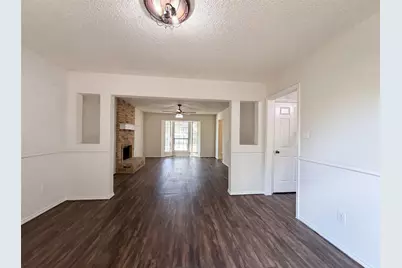 3805 Brookfield Drive, Arlington, TX 76001 - Photo 2