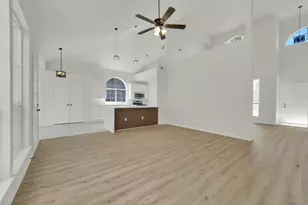8316 Autumncrest Ct, Dallas, TX 75249 - Photo 6
