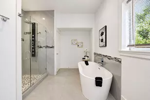 7326 Spring Valley Rd, Dallas, TX 75254 - Photo 24