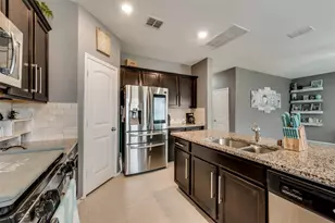 14537 Serrano Ridge Dr, Fort Worth, TX 76052 - Photo 10