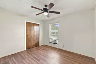 741 S 1st St, Hewitt, TX 76643 - Photo 22