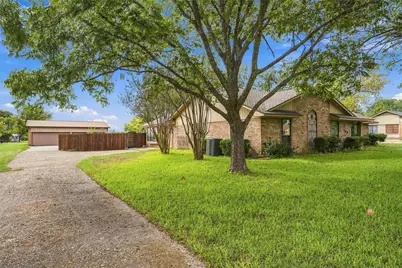 741 S 1st Street, Hewitt, TX 76643 - Photo 2