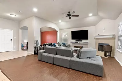 1985 Harbor Court, Lancaster, TX 75146 - Photo 2