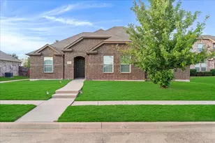1985 Harbor Ct, Lancaster, TX 75146 - Photo 1