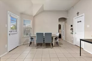 1985 Harbor Ct, Lancaster, TX 75146 - Photo 10