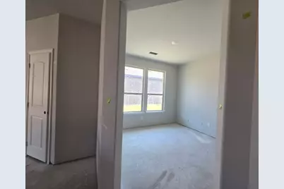 808 Silverleaf Drive, Ennis, TX 75119 - Photo 6