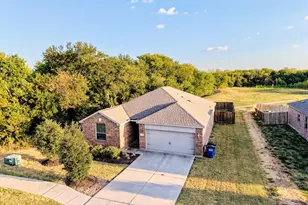1401 Park Trails Blvd, Princeton, TX 75407 - Photo 1