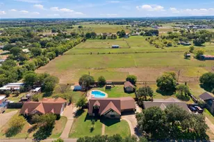 350 Jon St, Lorena, TX 76655 - Photo 32
