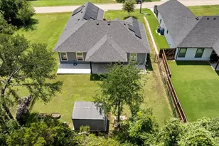 2206 Navasota St, Granbury, TX 76048 - Photo 30