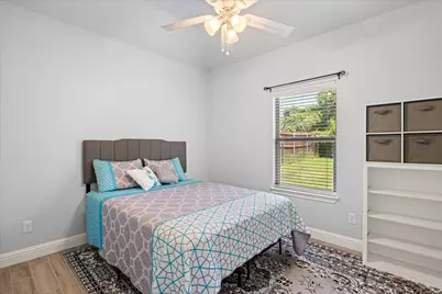2206 Navasota Street, Granbury, TX 76048 - Photo 12