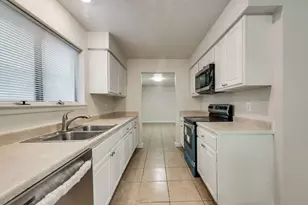 3006 Seaboard Dr, Arlington, TX 76014 - Photo 4