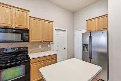 629 Lake City Drive, Lewisville, TX 75056 - Photo 14