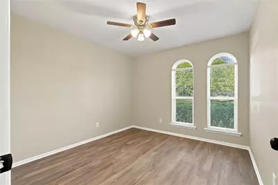621 NW Barbara Lane, Burleson, TX 76028 - Photo 16