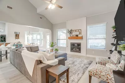 1040 Tara Drive, Burleson, TX 76028 - Photo 6