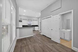 707 S Robinson St, Cleburne, TX 76031 - Photo 6