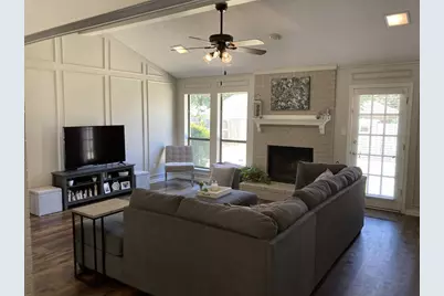 641 Highland Meadows Drive, Highland Village, TX 75077 - Photo 10