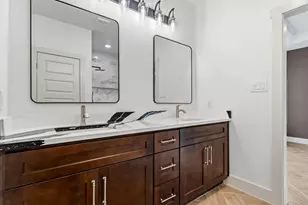 2125 Steepleridge Cir, Granbury, TX 76048 - Photo 18