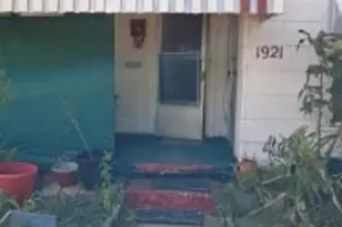 1921 S 22nd St, Waco, TX 76706 - Photo 10