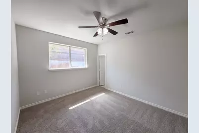 327 Texas Drive, Lake Dallas, TX 75065 - Photo 4