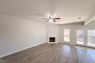 327 Texas Dr, Lake Dallas, TX 75065 - Photo 6
