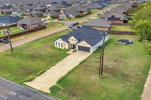2002 Clay St, Mabank, TX 75147 - Photo 24