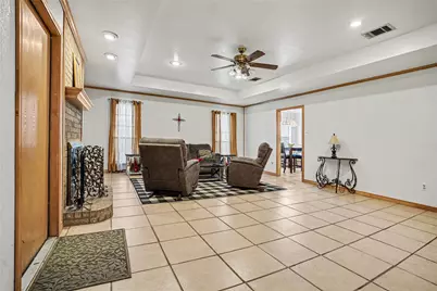 407 Lumpkin Drive, Ennis, TX 75119 - Photo 14