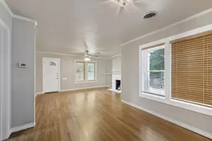 1122 Bonnie Brae Ave, Fort Worth, TX 76111 - Photo 4