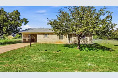 905 W Standifer Street, Hamilton, TX 76531 - Photo 1