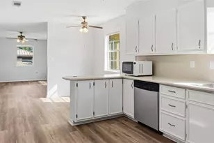 905 W Standifer St, Hamilton, TX 76531 - Photo 2