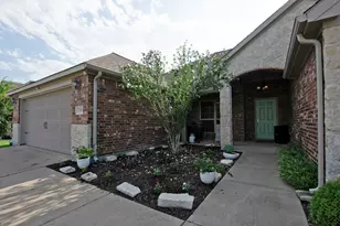 1309 N Houston St, Royse City, TX 75189 - Photo 2