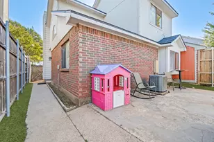 4935 Lomax Dr, Dallas, TX 75227 - Photo 24