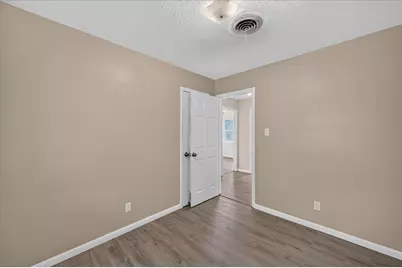 301 Dellis Street, Terrell, TX 75160 - Photo 12