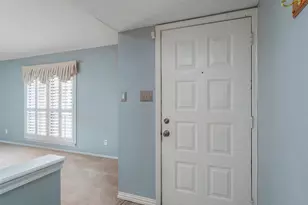 826 Camino Ct, Grand Prairie, TX 75052 - Photo 4