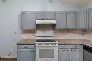 826 Camino Ct, Grand Prairie, TX 75052 - Photo 10