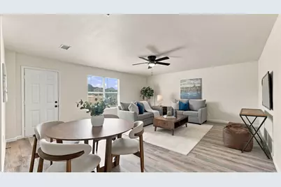 901 W Apache Trail, Granbury, TX 76048 - Photo 6