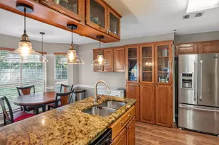 107 Parc Ouest Dr, Paris, TX 75460 - Photo 2
