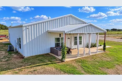 435 Lake Valley Road, Sunset, TX 76270 - Photo 8
