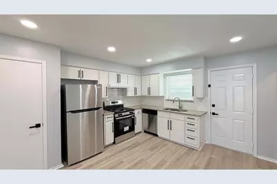 8001 Carrick Street #B, Benbrook, TX 76116 - Photo 2