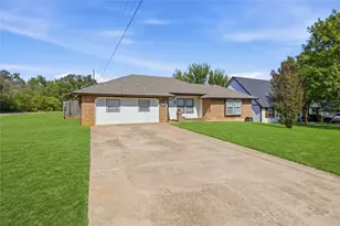 901 Melanie Ln, Keene, TX 76059 - Photo 26