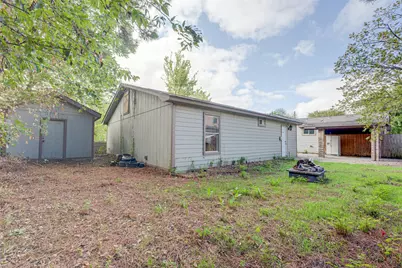 554 Pleasant Vista Drive, Dallas, TX 75217 - Photo 22