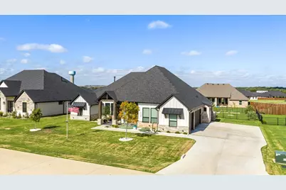1105 Tremont Lane, Granbury, TX 76049 - Photo 36